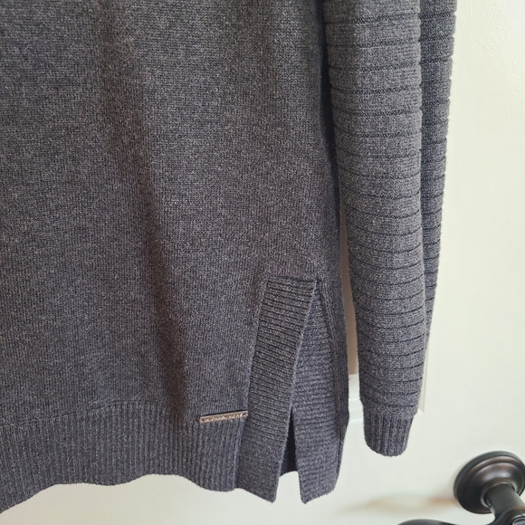 Michael Kors Gray Long Sleeve Sweater Size Small - Picture 4 of 10